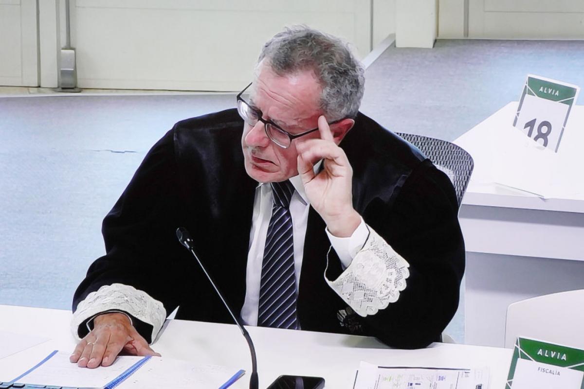 Mario Piñeiro, fiscal en el juicio por el accidente ferroviario del Alvia en Angrois (Santiago Compostela); durante una de las sesiones del macrojuicio.