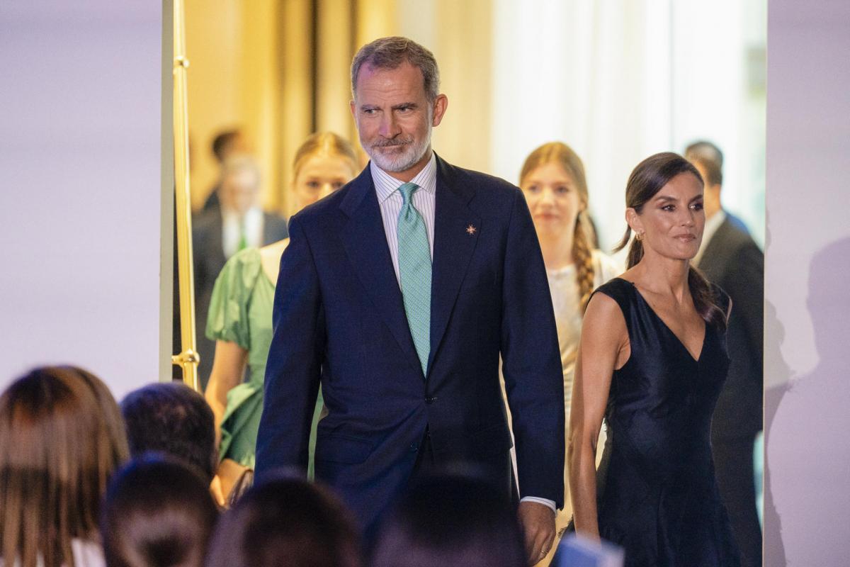Felipe VI y Letizia durante la ceremonia de entrega de los premios Fundación Princesa de Girona