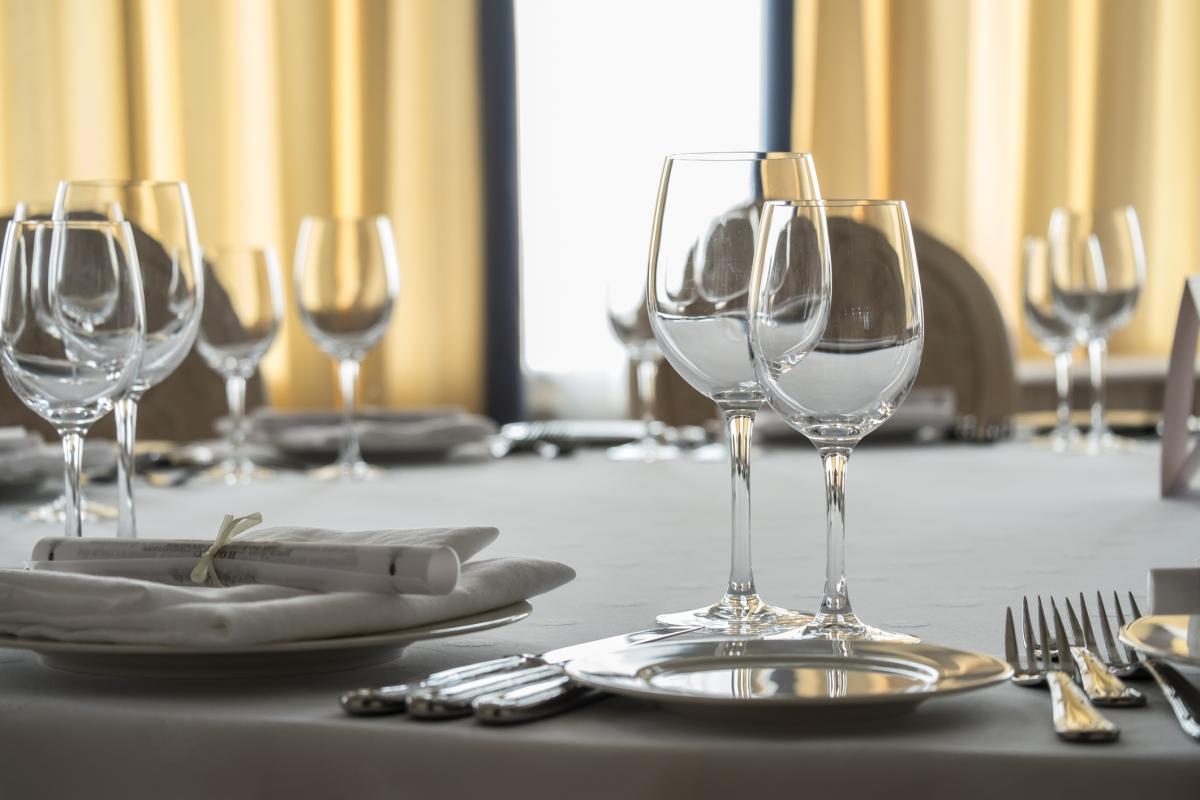 Imagen de archivo de la mesa de un restaurante.