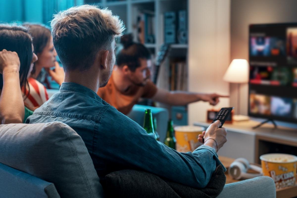 La IPTV crea una red privada y directa entre la operadora que te ofrece los canales y el usuario