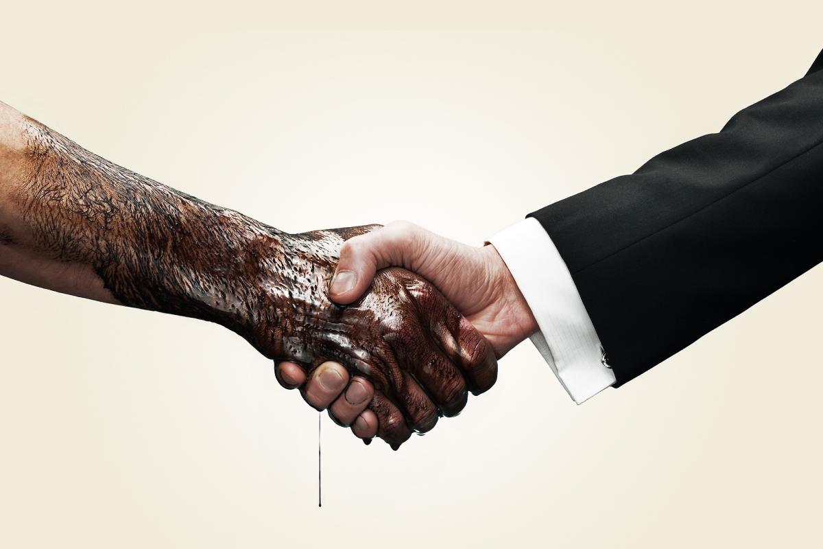Ilustración de un hombre con la mano repleta de petróleo estrechándosela a otro con traje.