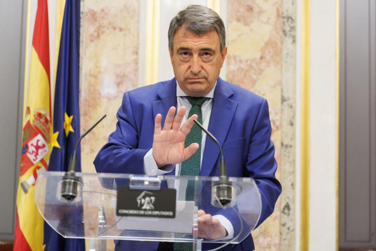 El portavoz parlamentario del PNV, Aitor Esteban.