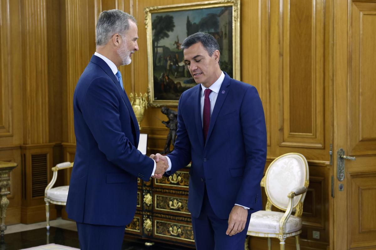 Ronda de consultas en directo: el rey Felipe VI con Pedro Sánchez para la investidura, última hora hoy