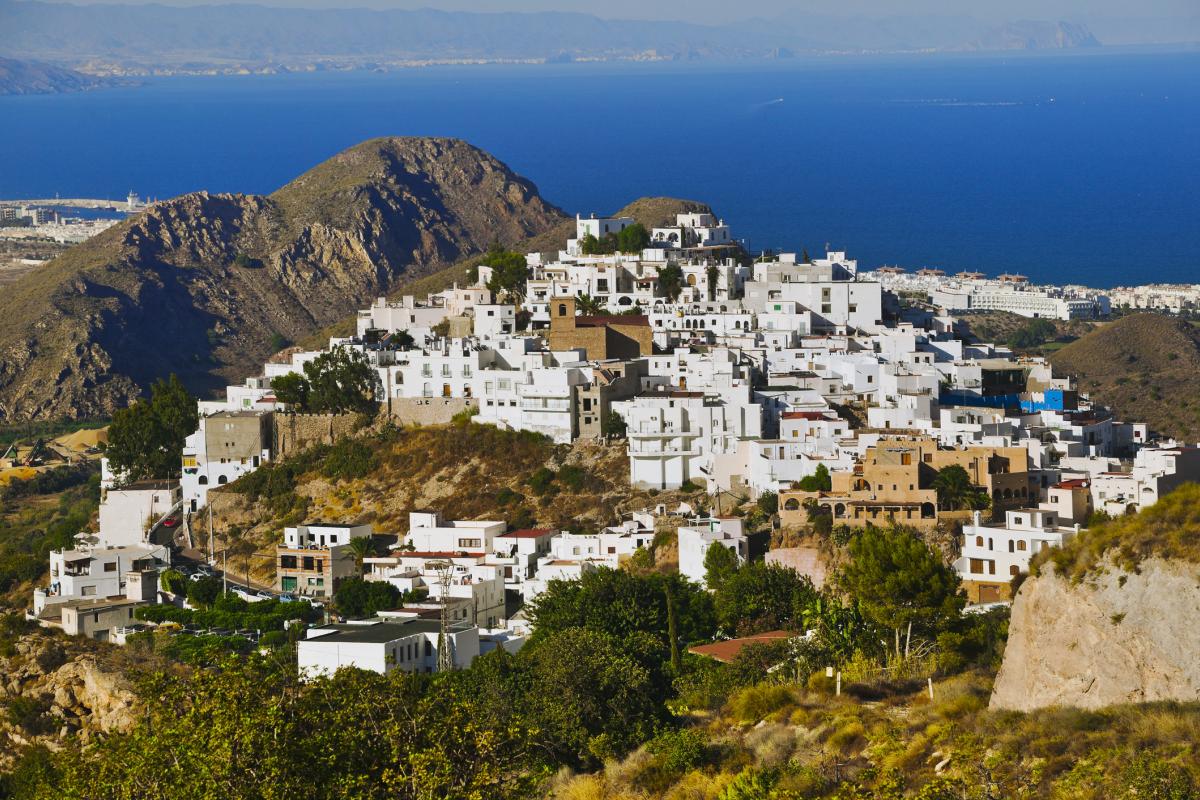 Imagen de archivo del pueblo español más saturado de turistas.