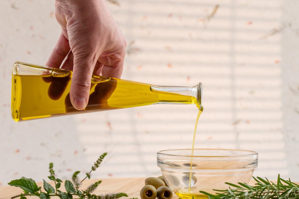 Imagen de archivo de aceite de oliva.
