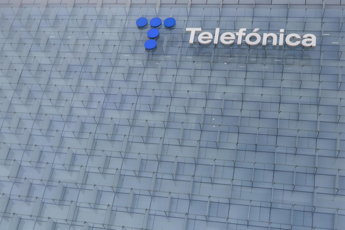 Fachada de la sede de Telefónica