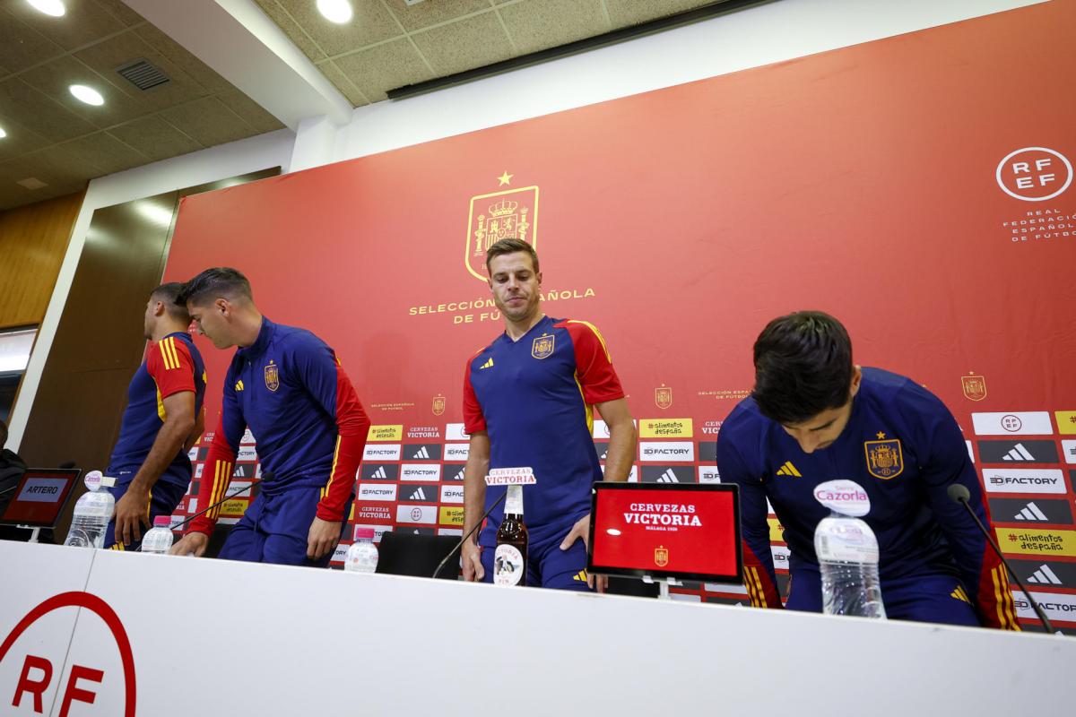 Álvaro Morata, César Azpilicueta, Rodrigo Hernández y Marco Asensio, capitanes de la Selección nacional absoluta, durante su comparecencia tras el 'escándalo Rubiales'.