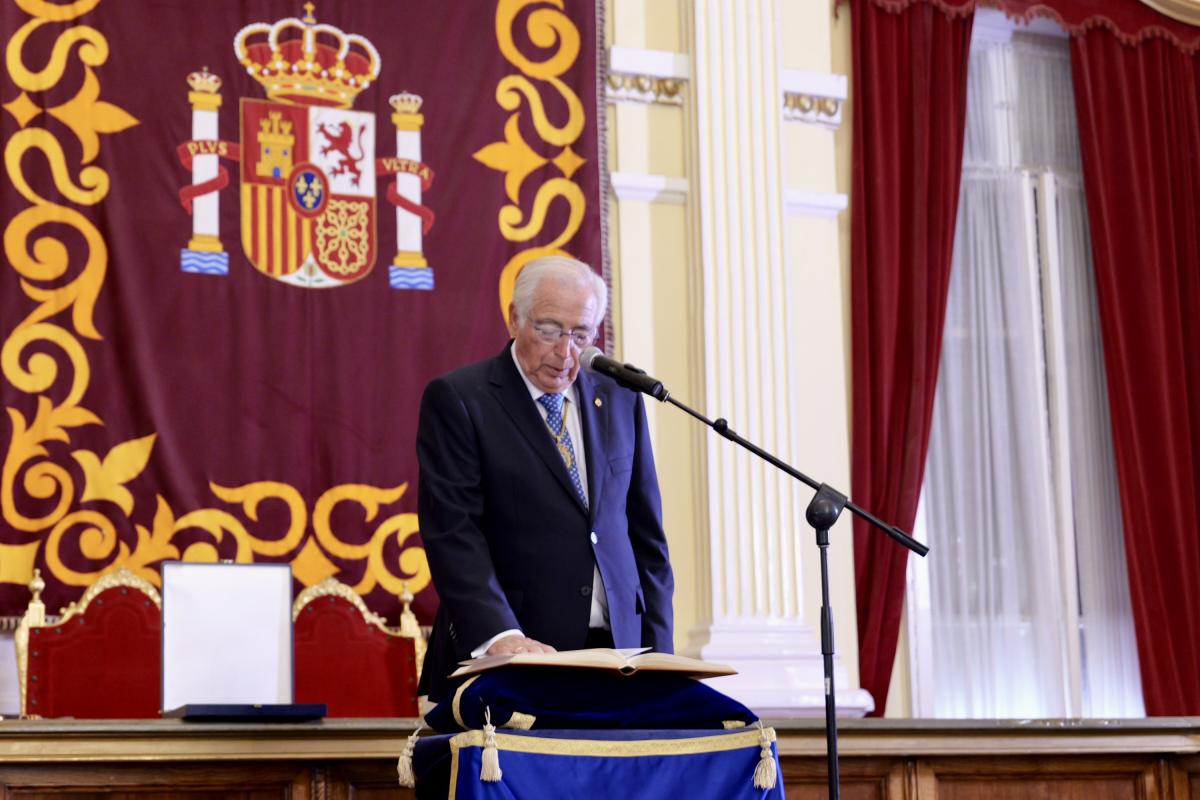 Imbroda, en su investidura como presidente de Melilla