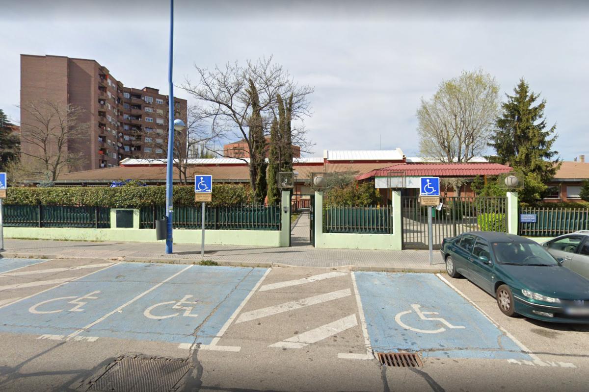 Vista del exterior del Centro Especial Alfonso X El Sabio de Madrid, en una imagen tomada a través de Google Maps.