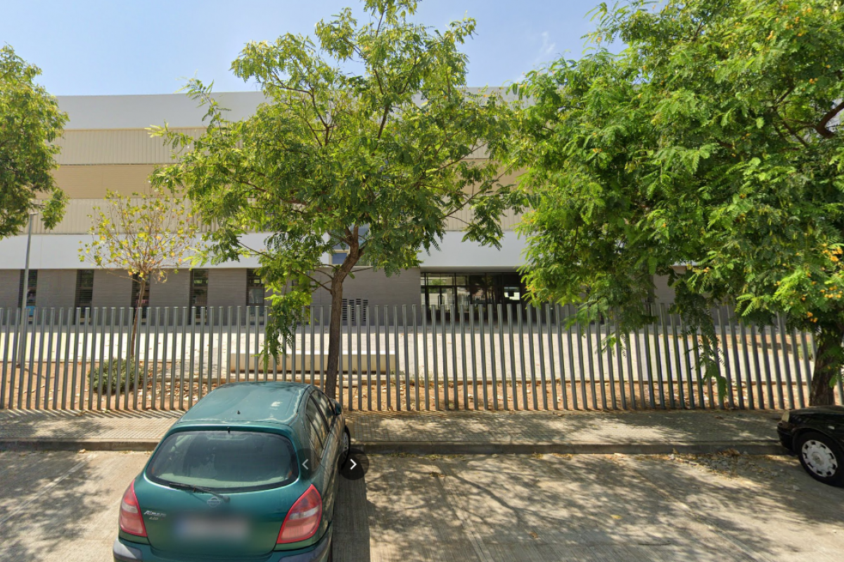 Captura de Google Maps de la fachada del IES Elena García Armada.