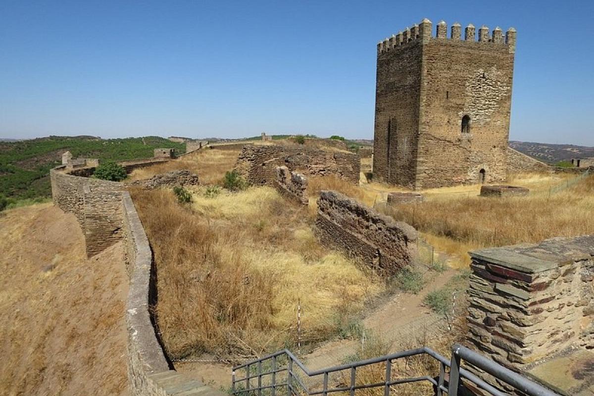 Castillo de Nodar, en Barrancos.