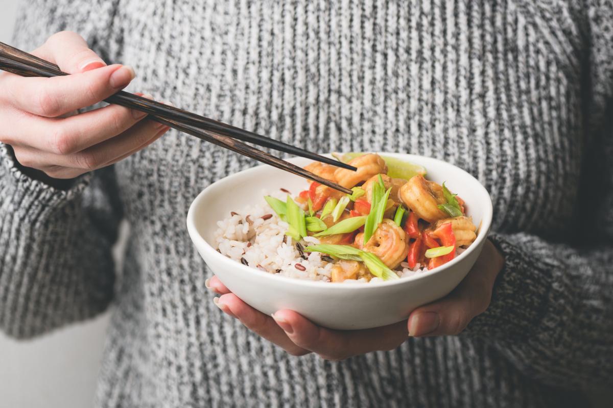 Recientes estudios recomiendan sustituir el arroz blanco por arroz integral.