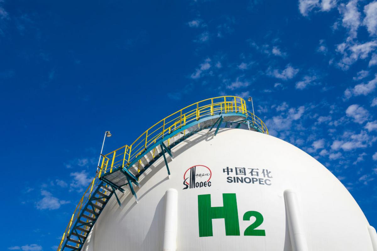 Depósito de hidrógeno en una planta construida para este fin en China.