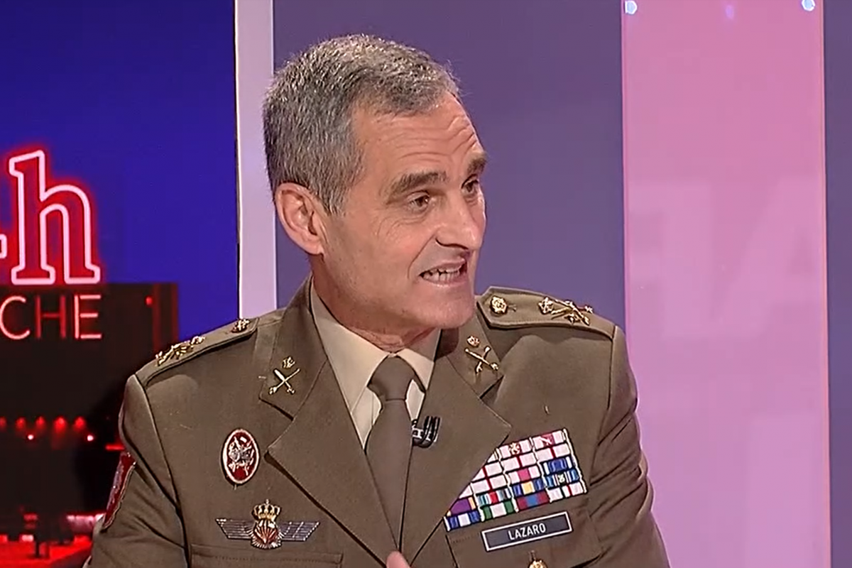 El general Aroldo Lázaro Sáenz, en una entrevista en 'La Noche en 24 Horas', tras conocerse su elección para el mando en Líbano, en 2022.