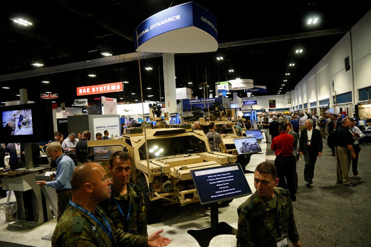 Vehículo blindado EEUU Flyer 72, 'The Beast' ('La Bestia'), durante una presentación militar en Tampa, Florida.