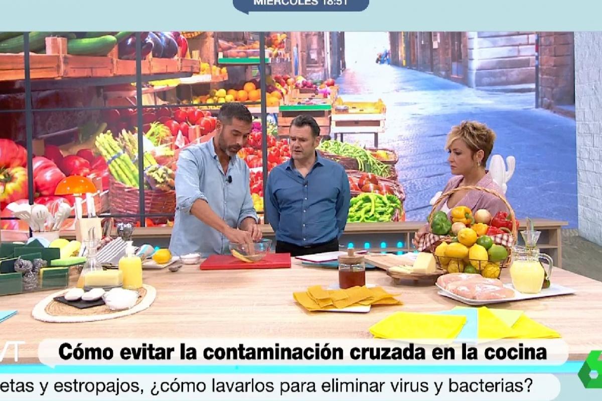 Cómo limpiar los trapos de cocina según el nutricionista Pablo Ojeda