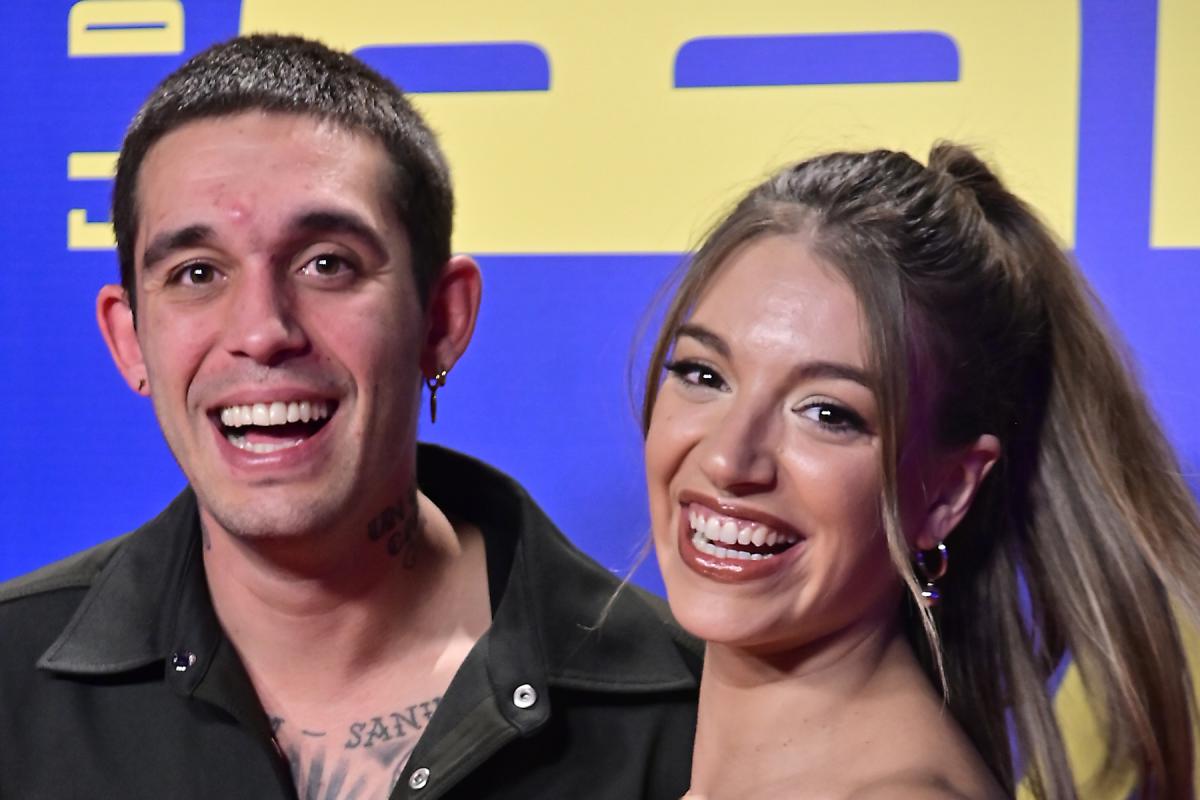 Ana Guerra y Víctor Elías, en el estreno del documental de Bisbal el 16 de octubre de 2023.