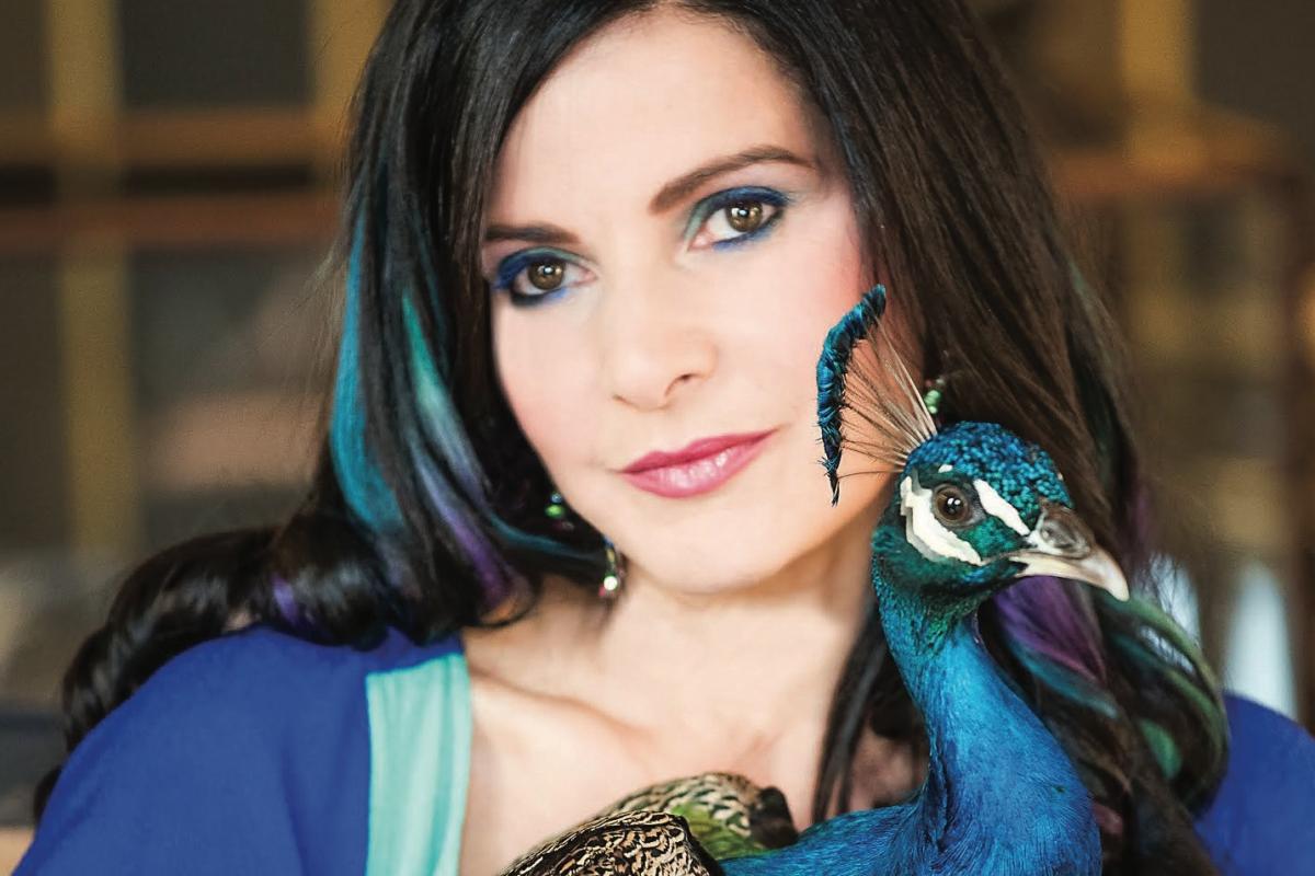 Concetta Antico, la artista que puede diferenciar cien millones de colores.