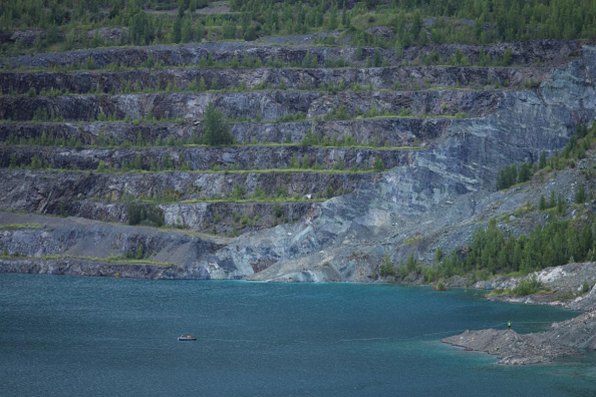 Restos de la explotación de la Mina Jeffrey de amianto en Asbestos (Canadá).