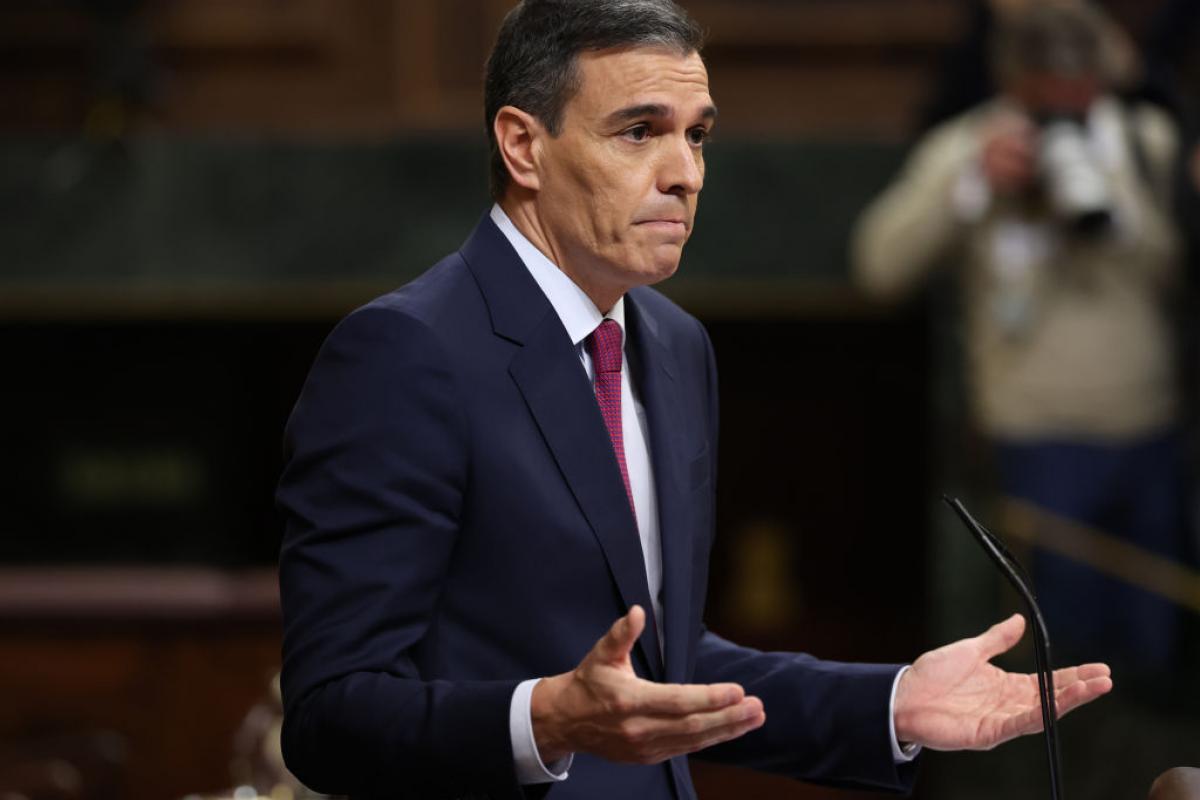 Pedro Sánchez gesticula durante su intervención este miércoles