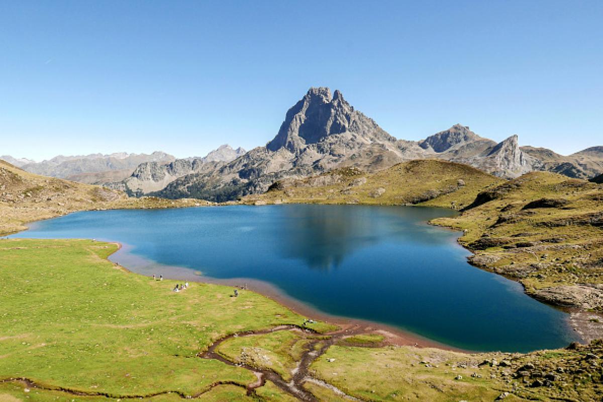 Imagen de archivo del lago Gentau (Pirineos, Valle de Ossau).