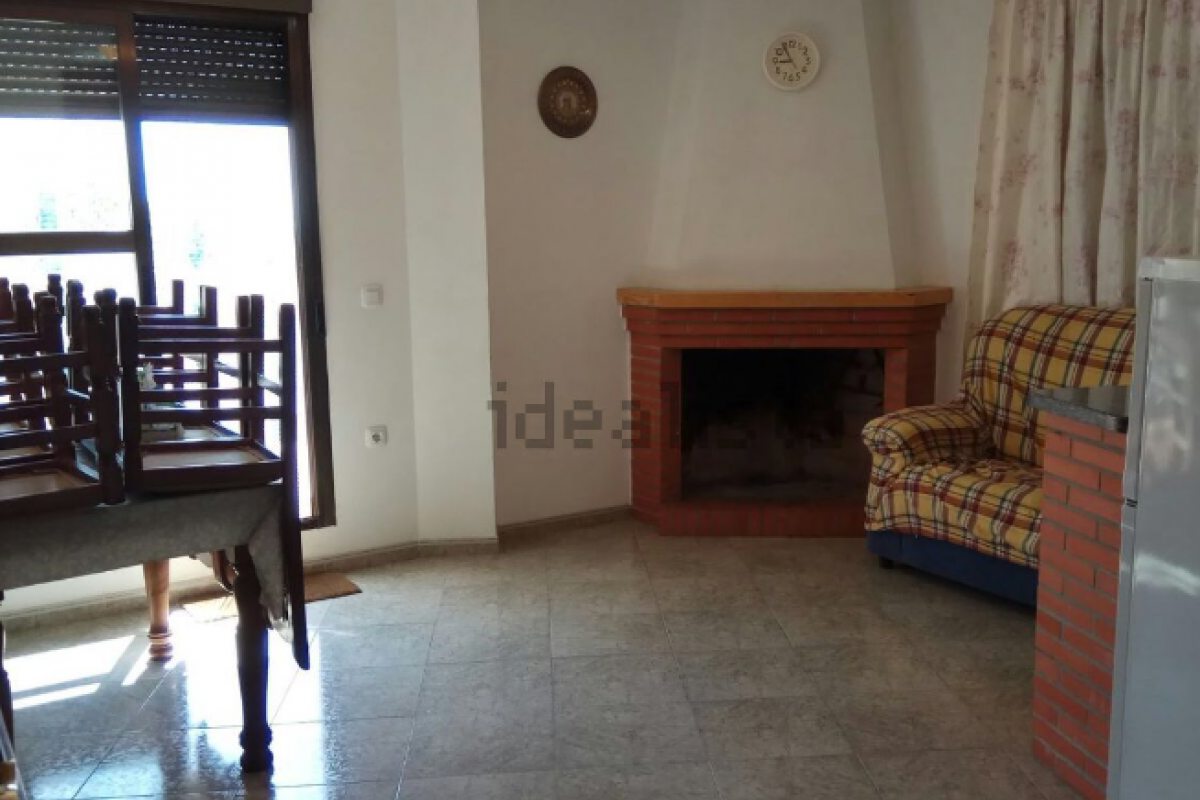 La vivienda con chimenea en Bérchules.