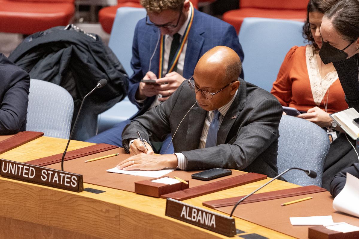 El representante de EEUU en la ONU, Robert A. Wood.