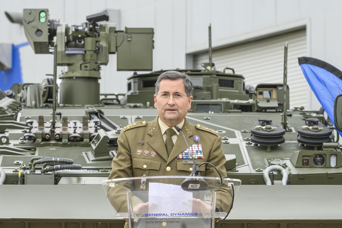 Presentación de seis vehículos de combate de zapadores Castor (VCZ).