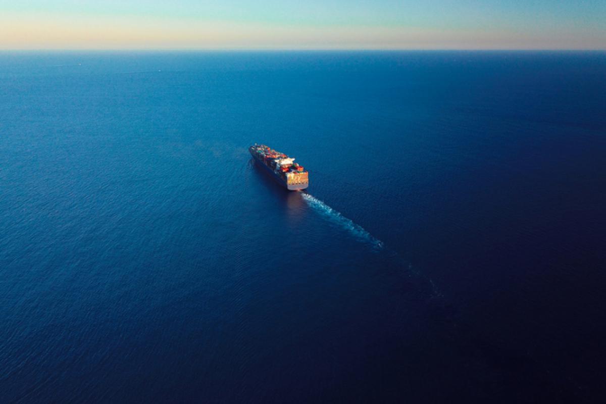 Imagen de archivo de un carguero.