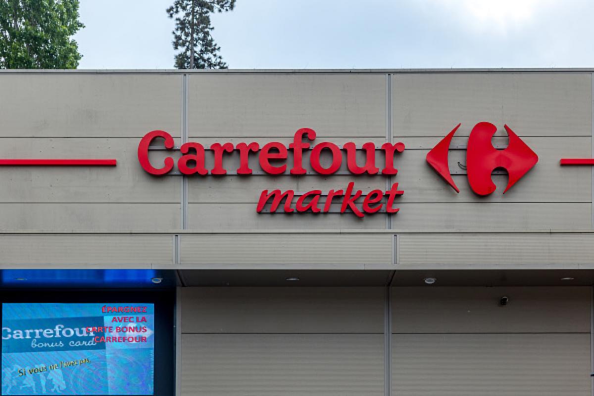 Imagen de arhivo de la fachada de un establecimiento de Carrefour.