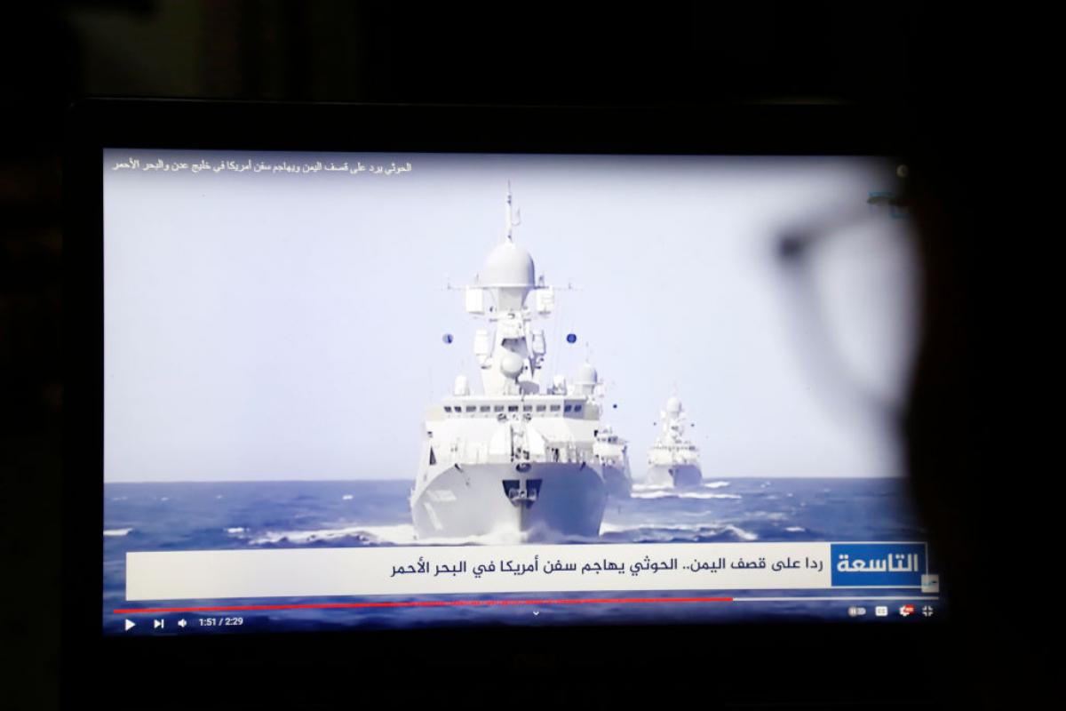 Los hutíes de Yemen dicen haber atacado un barco estadounidense en el golfo de Adén