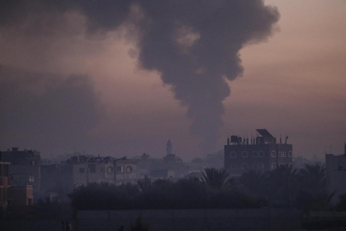 Bombardeo israelí sobre Jan Yunis, Gaza, en una imagen de archivo.