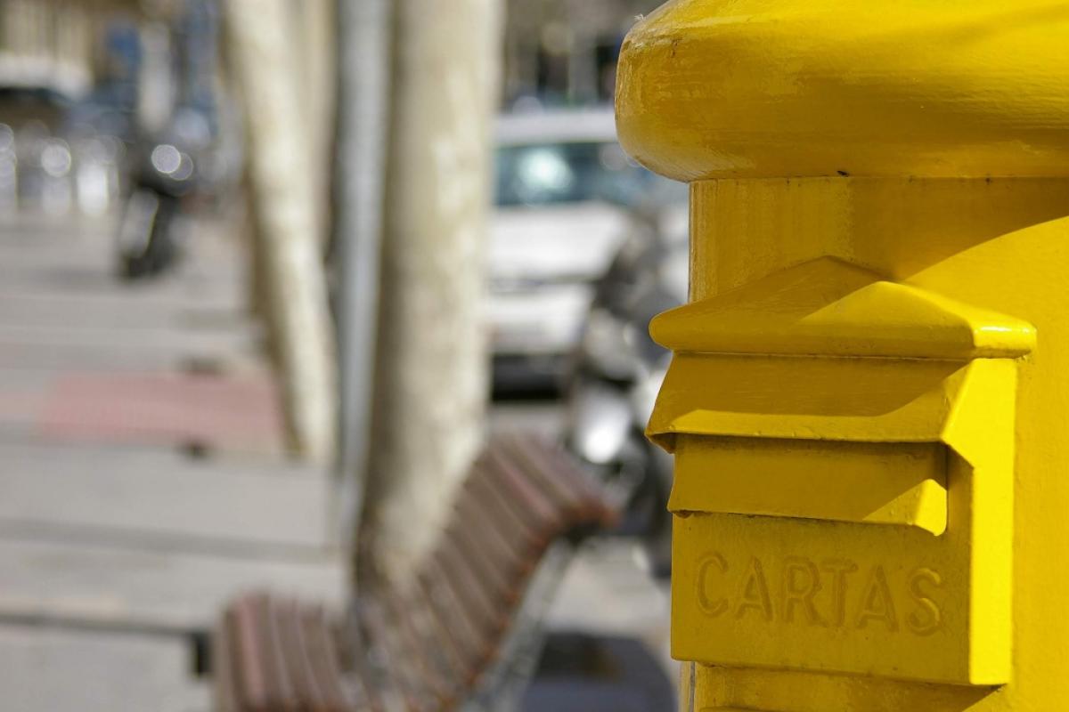 Buzón de Correos en España