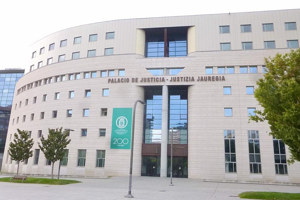 Exterior del Palacio de Justicia de Pamplona.