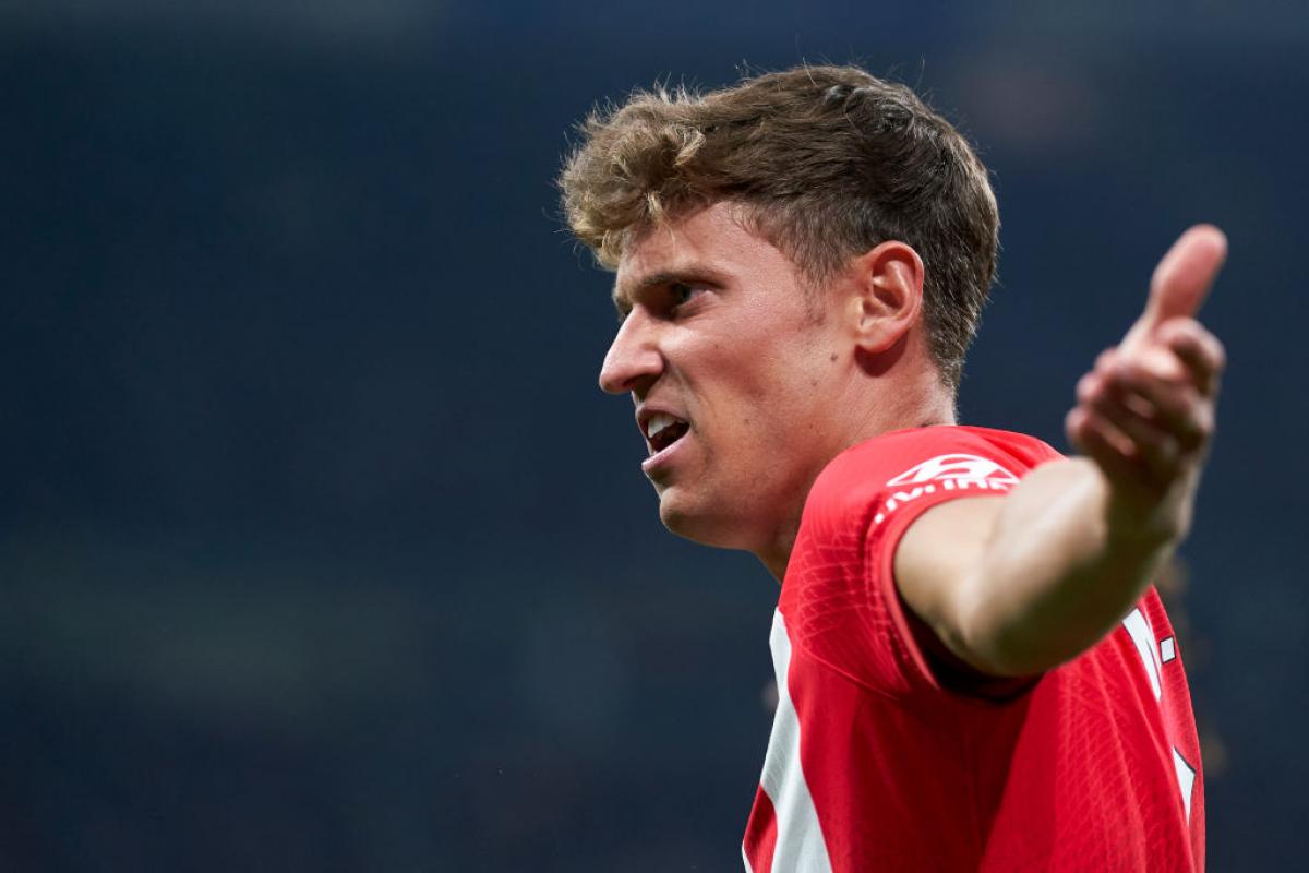 Marcos Llorente celebra el gol del empate en el Real Madrid - Atlético de Liga.