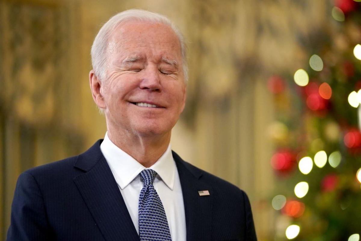 Joe Biden gesticula en una intervención