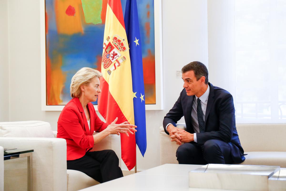 Ursula von der Leyen y Pedro Sánchez