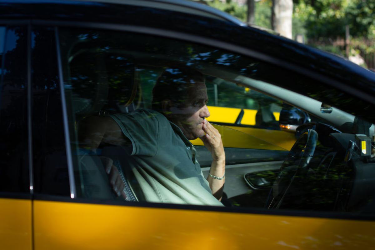Taxista de Barcelona en manifestación contra las licencias VTC en la capital catalana.