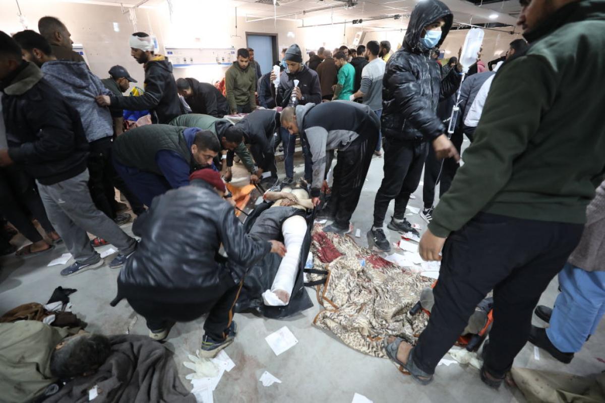 Víctimas tras el ataque de Israel contra cientos de personas en Gaza