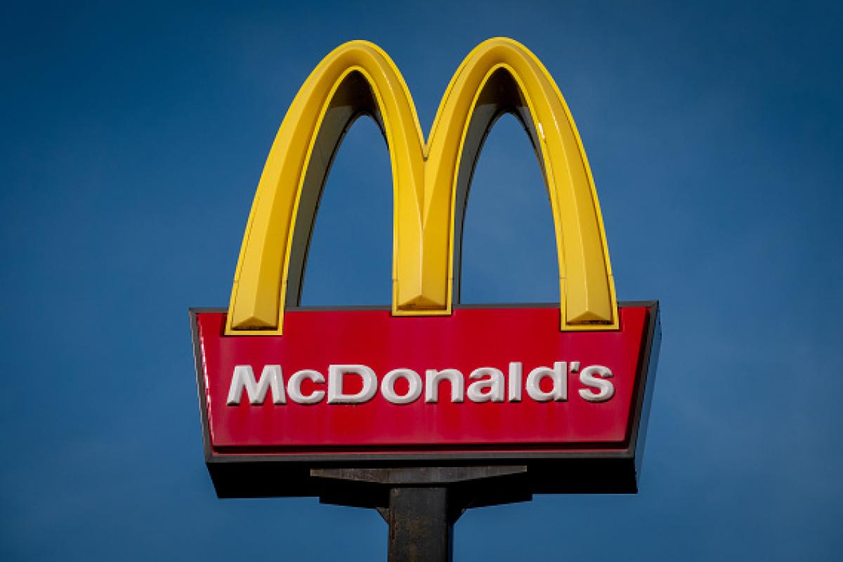 Imagen de archivo de un letrero de McDonalds.