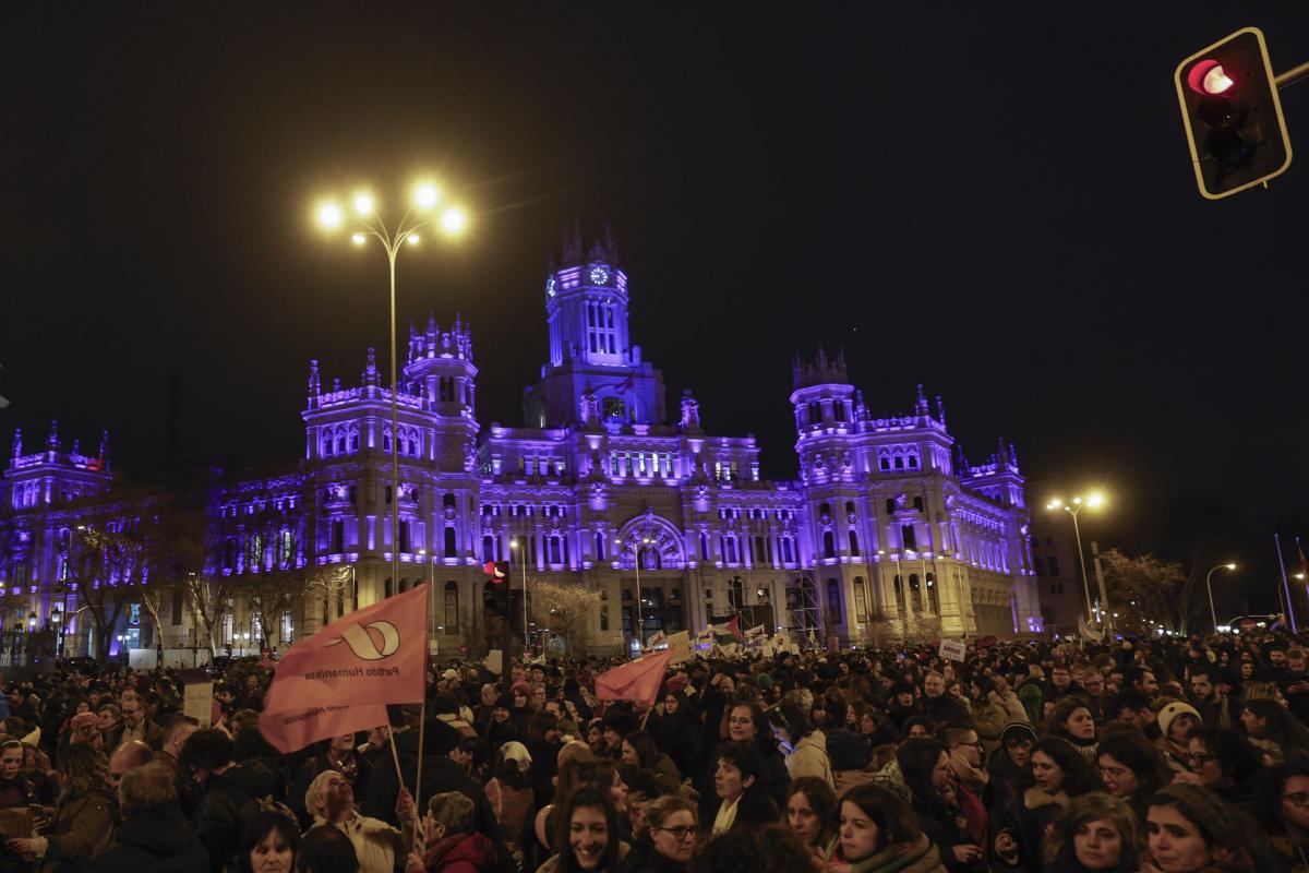 Manifestación 8M 2024 en directo: última hora del Día de la Mujer