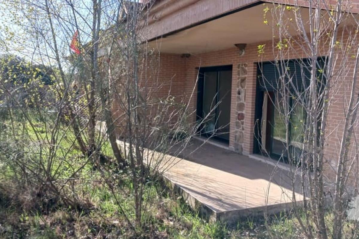 Casa adosada en Escalona, Toledo.