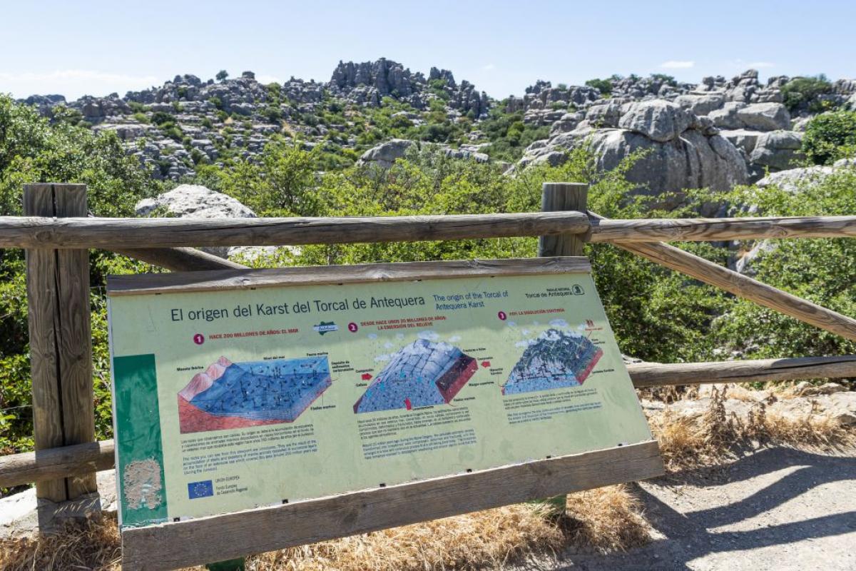 Panorámica del Torcal de Antequera, en Málaga.