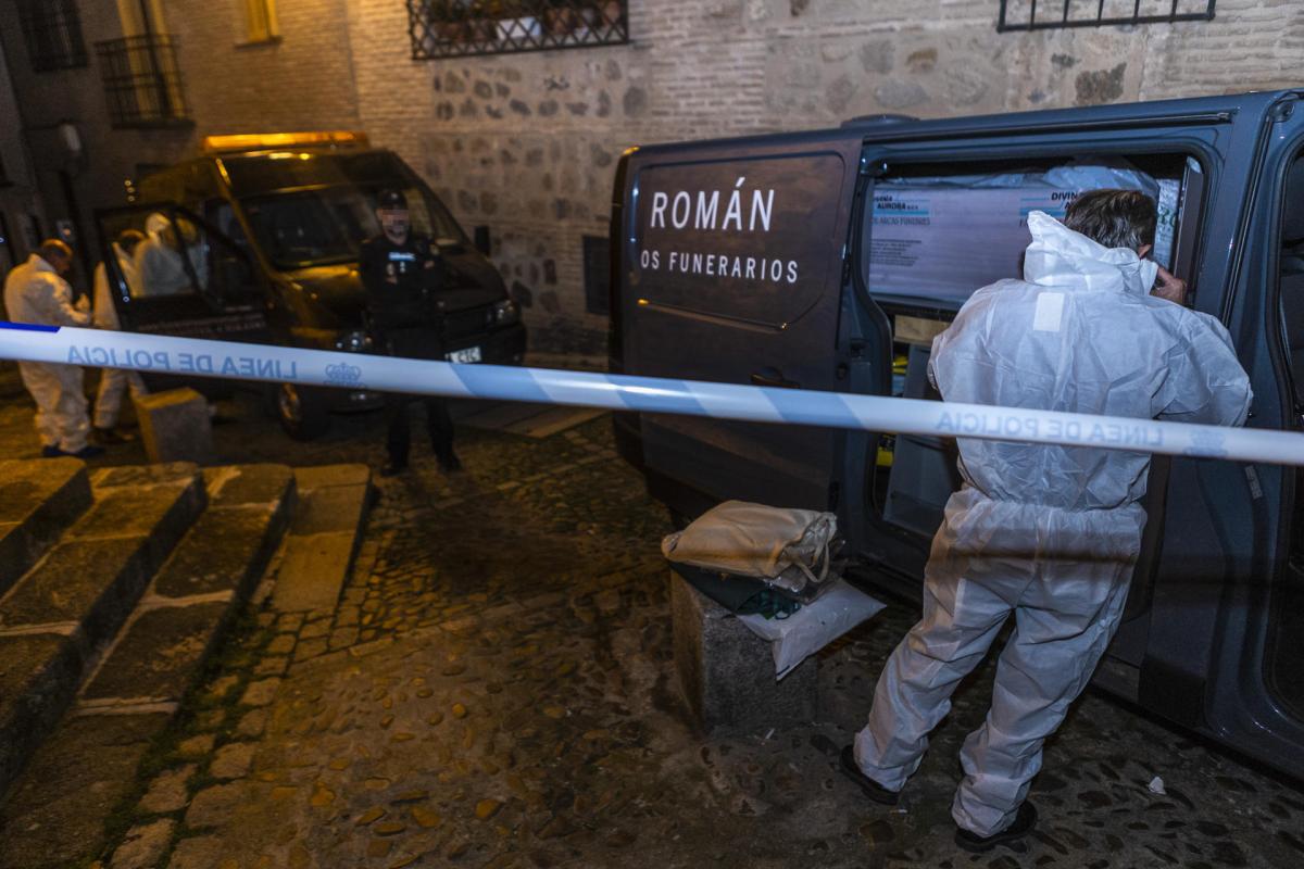 Los servicios forenses se han personado en la calle Santa Leocadia de Toledo.
