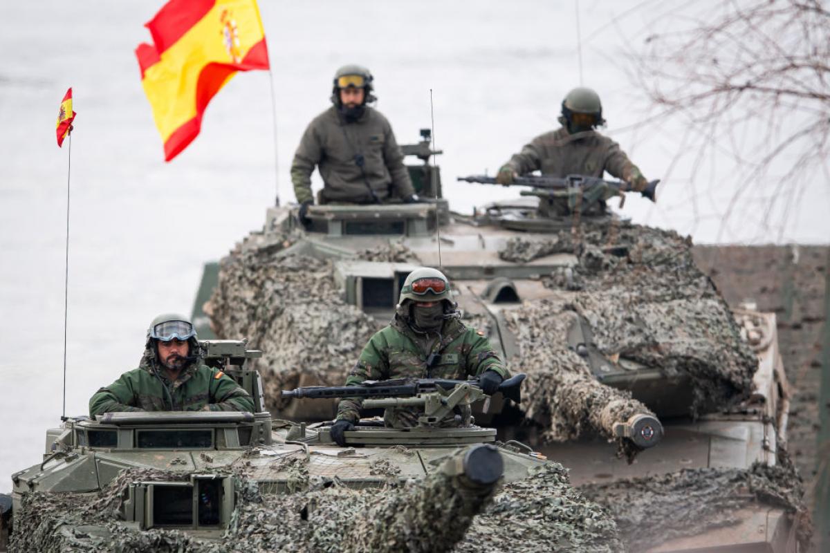 Soldados españoles en unos ejercicios de la OTAN, en una imagen de archivo