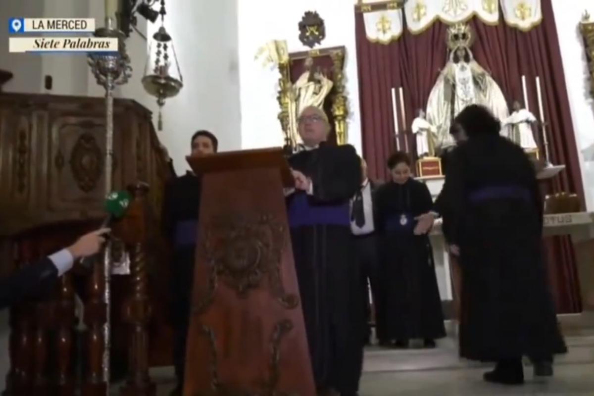 Anuncian que no sale el paso de Semana Santa por la lluvia.