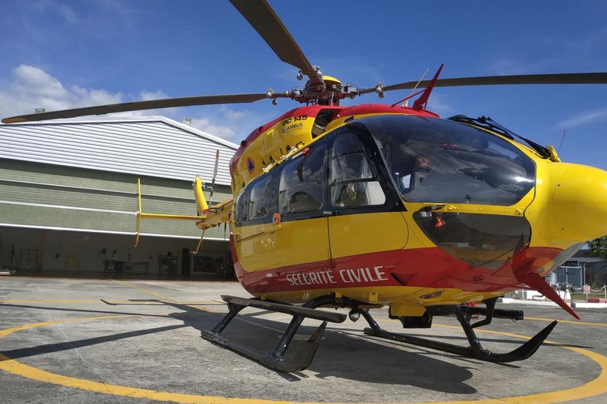 El helicóptero de rescate francés Dragon 64