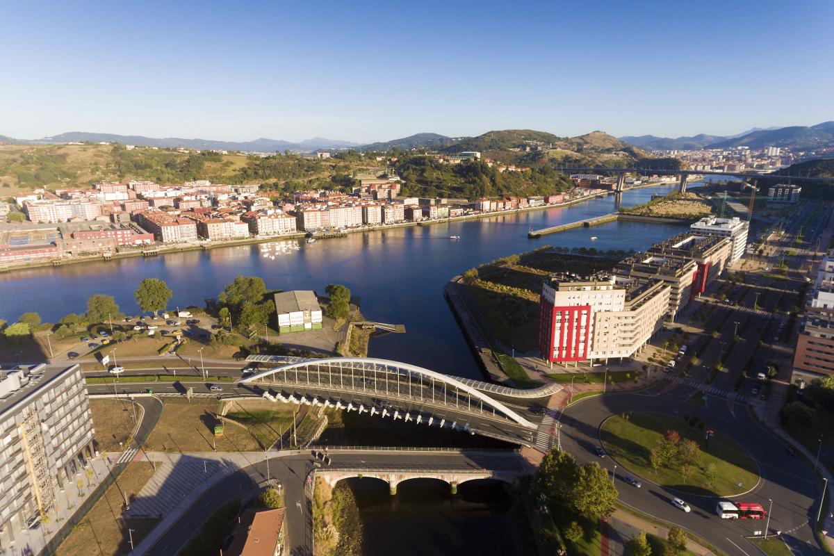 Vista de Barakaldo, donde se ha vendido el primer premio de la Lotería Nacional de hoy sábado 13 de abril.