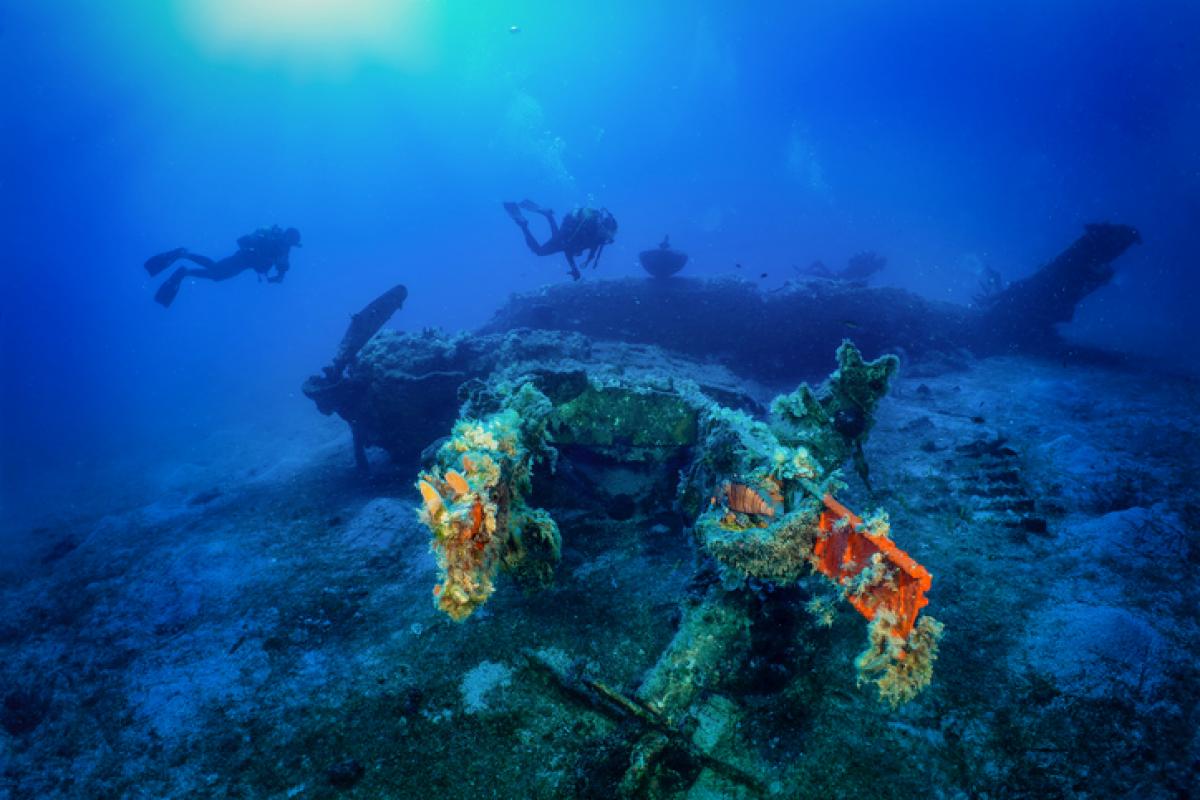 Imagen de archivo de una hélice de un avión de la Segunda Guerra Mundial en aguas de la isla de Naxos (Grecia).