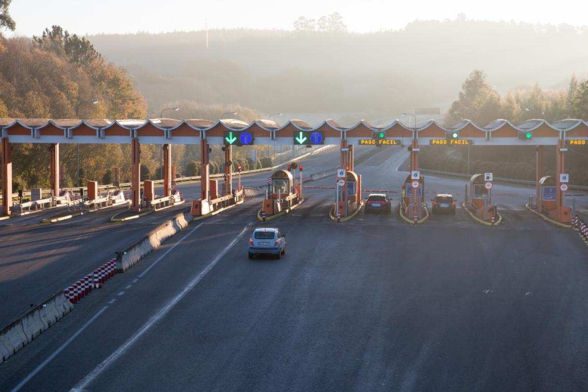 Puerta de peaje en la autopista del Atlántico, Abegondo, A Coruña (Galicia)